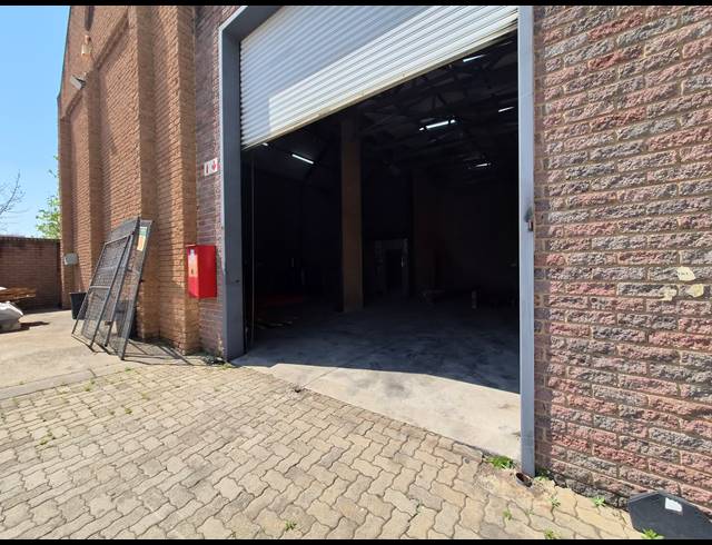 7,988M² WAREHOUSE TO LET IN RANDJESPARK